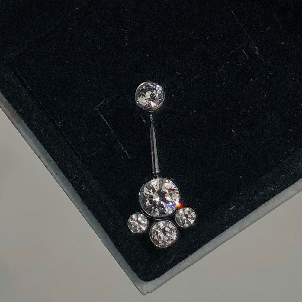 Anatometal 14G Titanium Navel Tri-Cluster CZ Stone